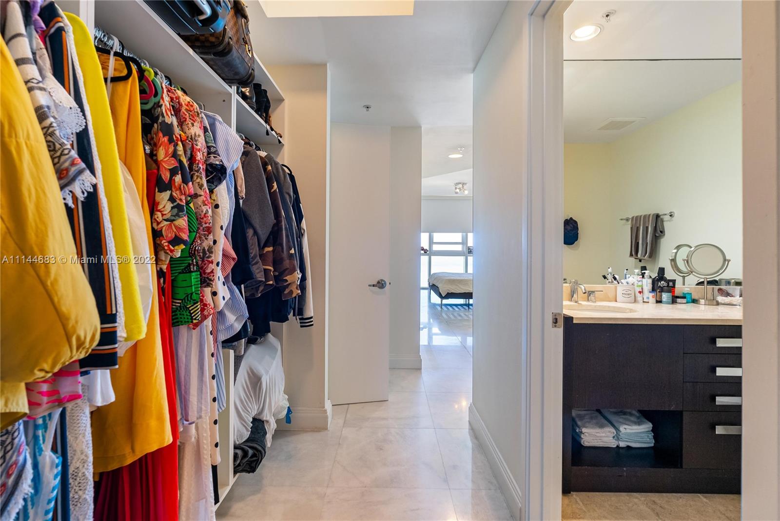 TRUMP ROYALE CONDO - Residential