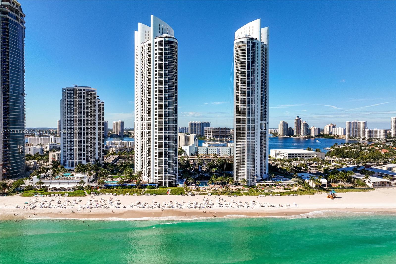 TRUMP ROYALE CONDO - Residential