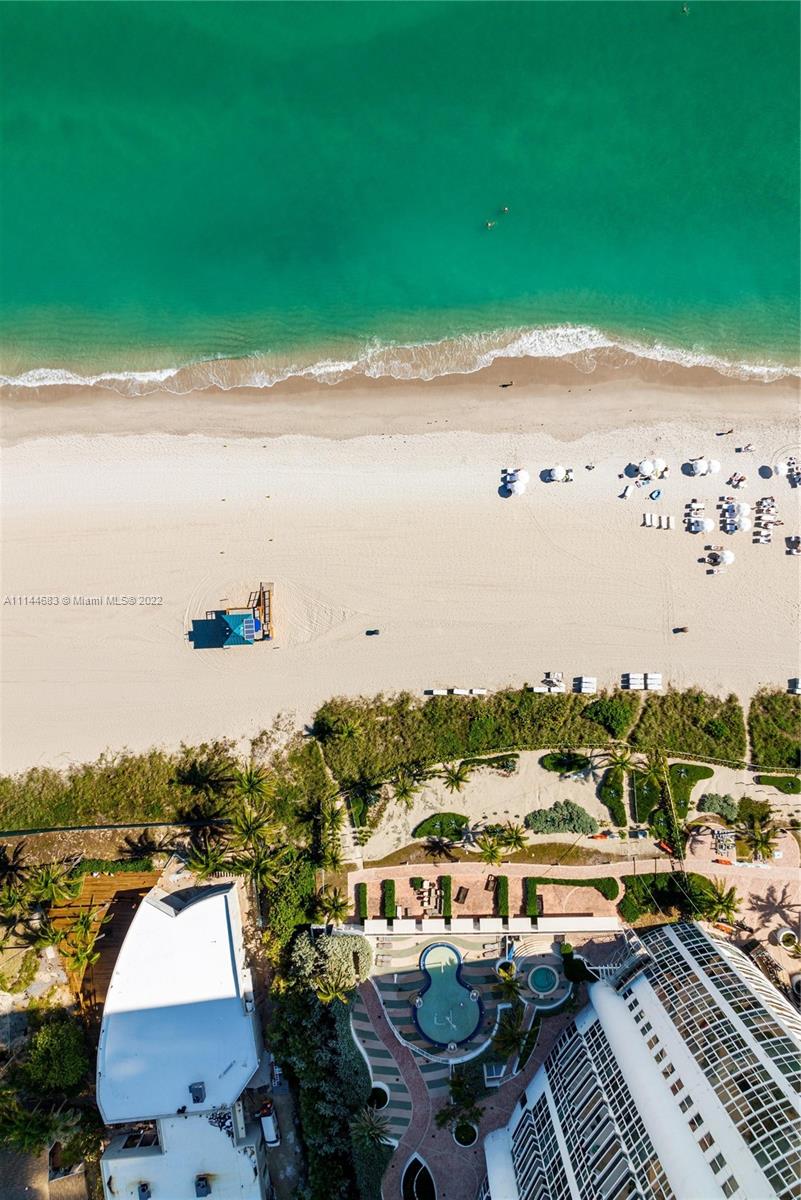 TRUMP ROYALE CONDO - Residential