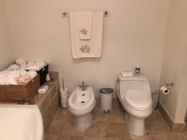 TRUMP ROYALE CONDO - Residential