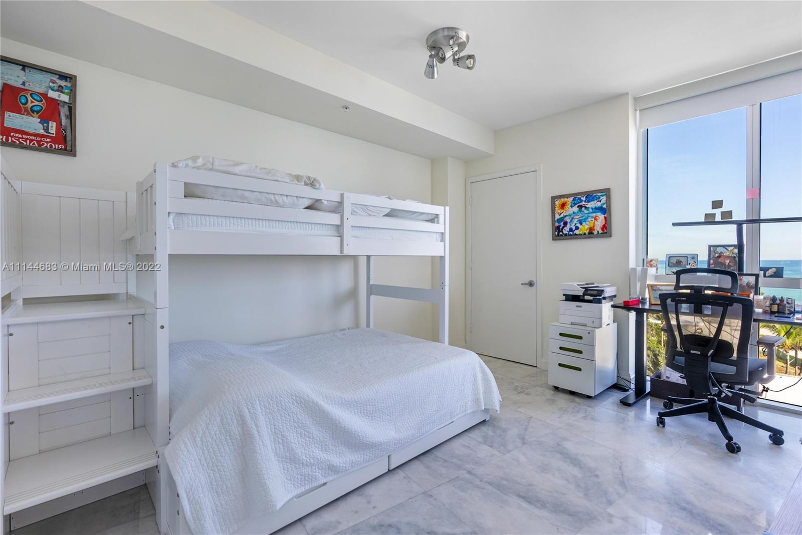 TRUMP ROYALE CONDO - Residential