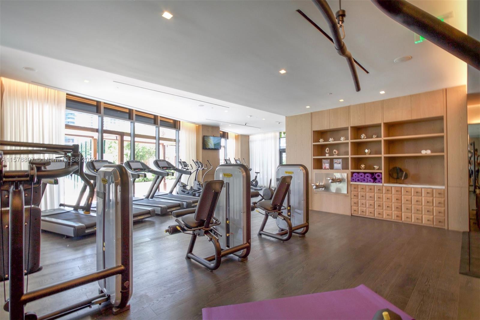 801 SMA RESIDENCES CONDO - Residential