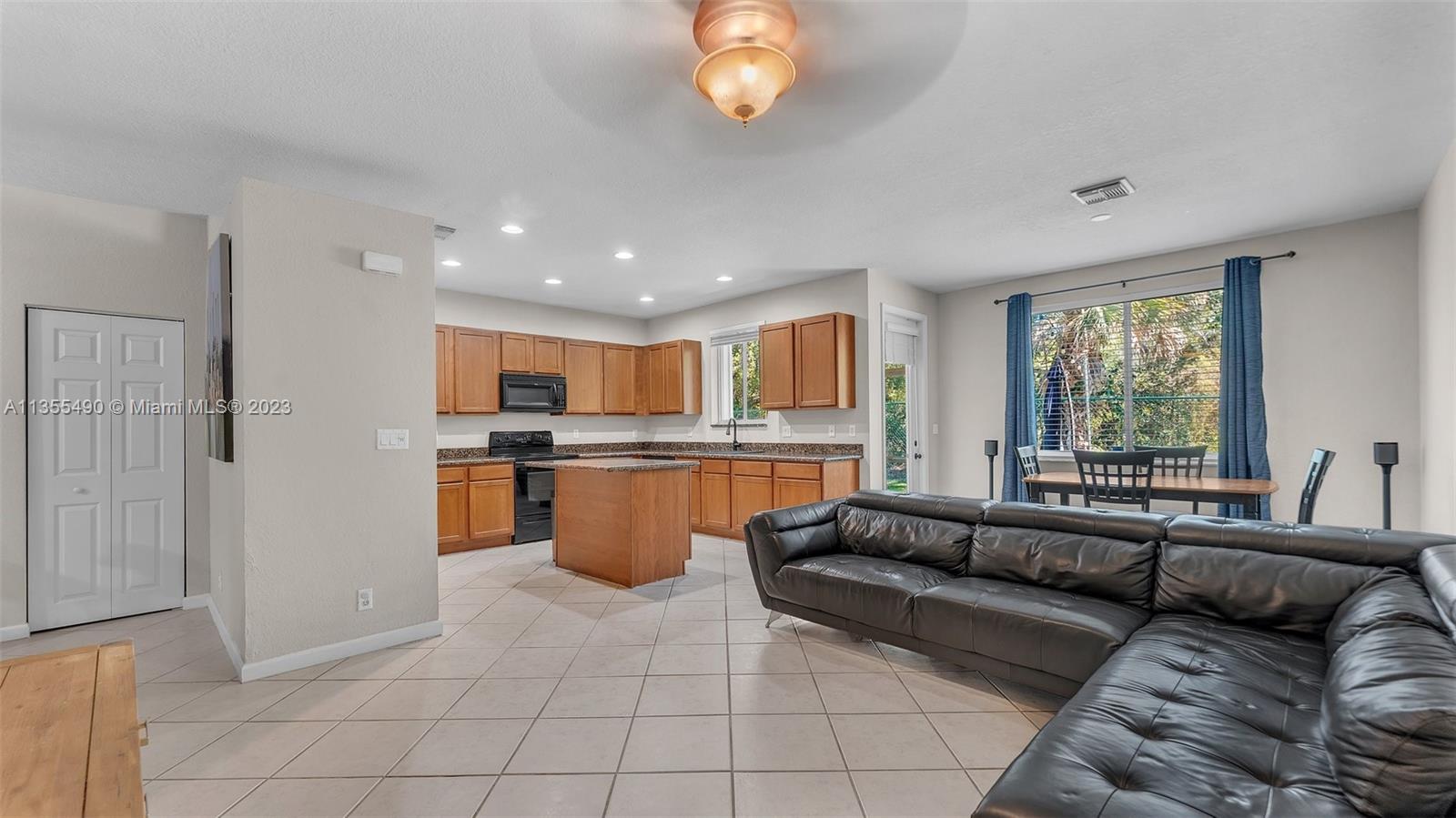 QUANTUM PARK TOWNHOMES - Residential