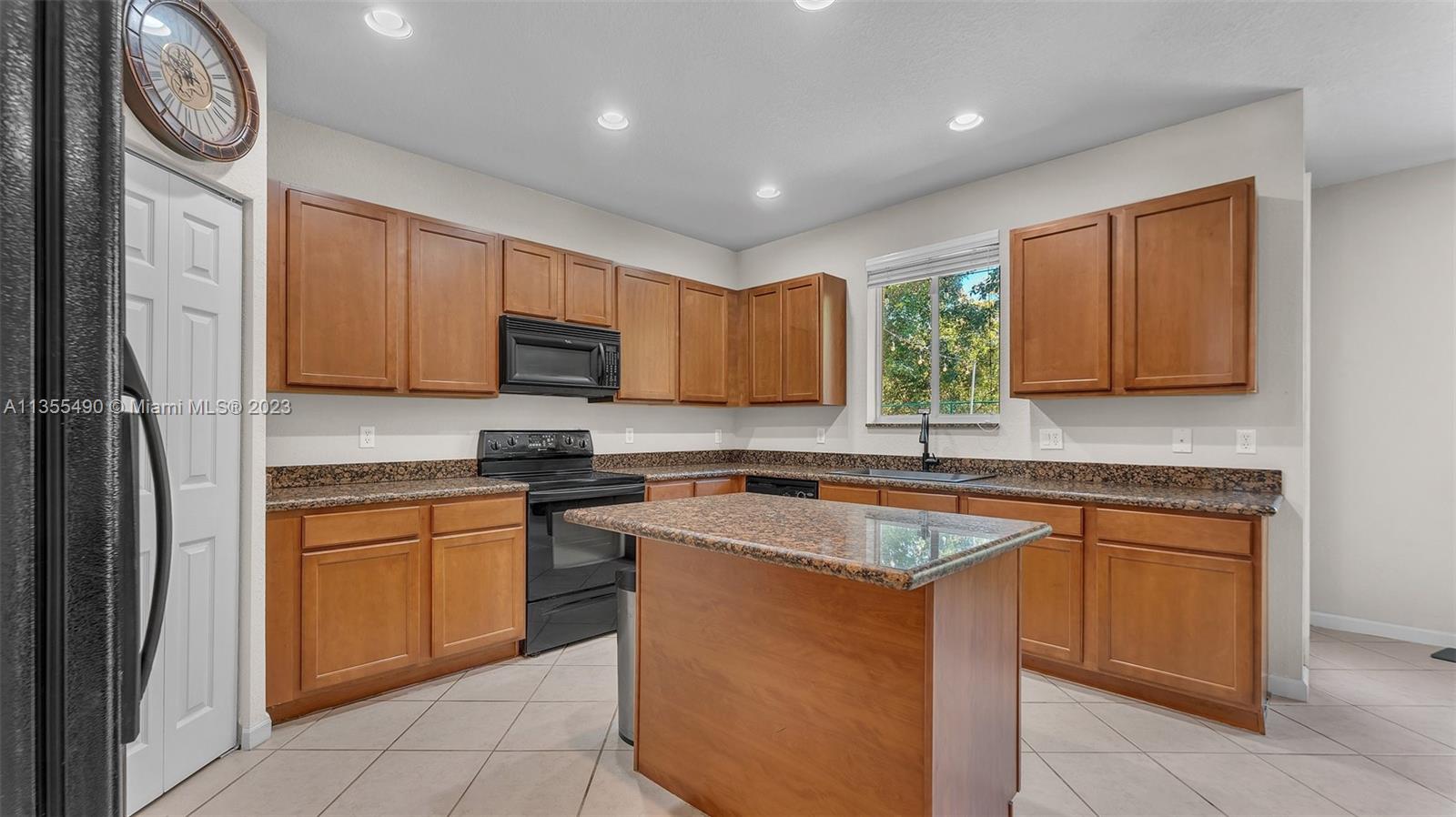 QUANTUM PARK TOWNHOMES - Residential