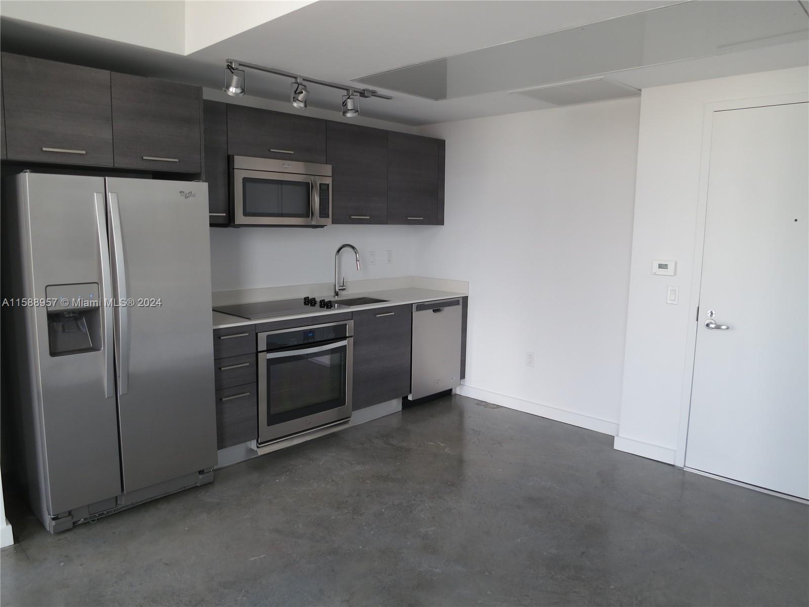Centro Condo - Residential