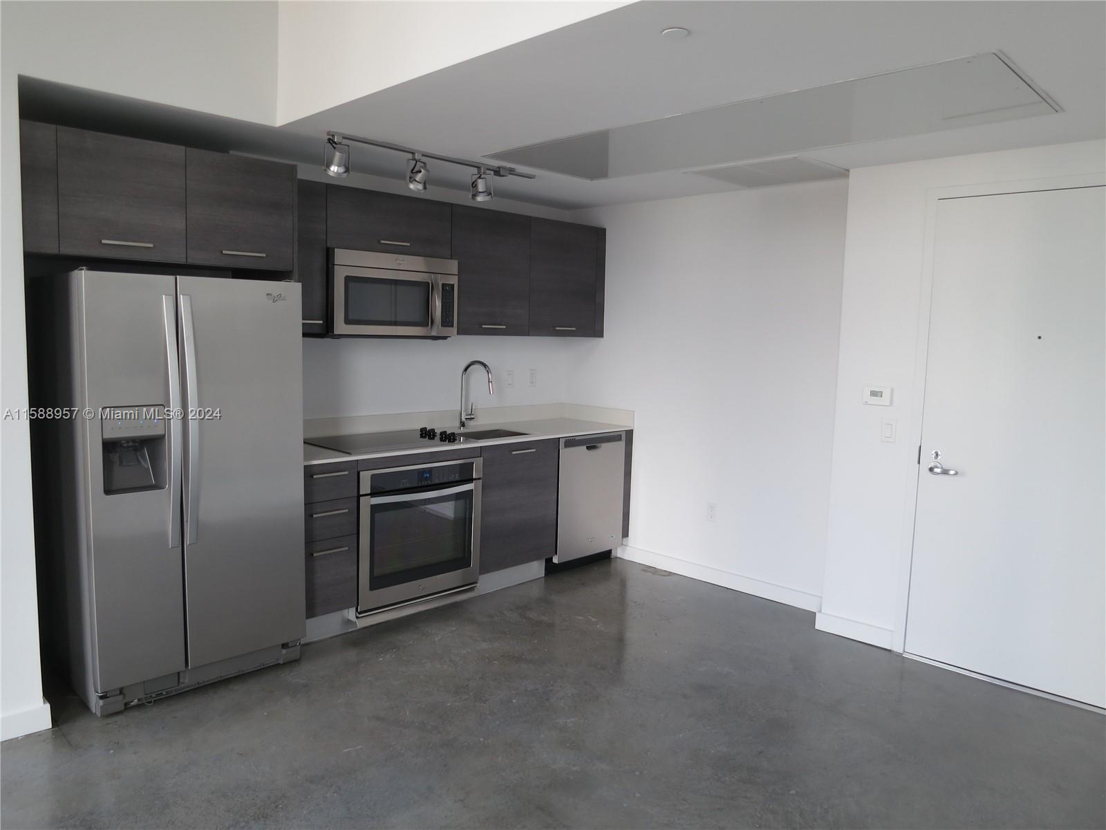Centro Condo - Residential