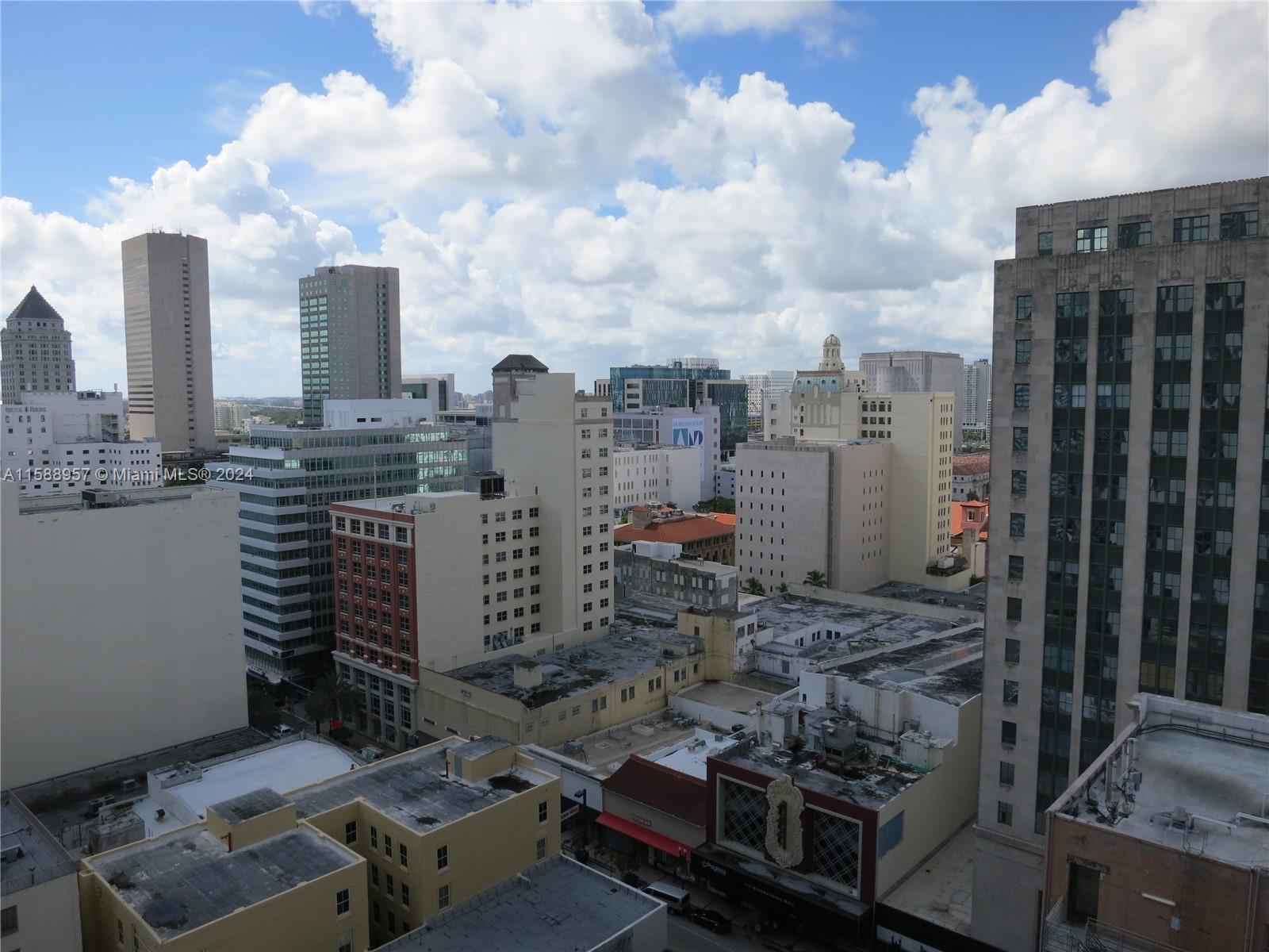 Centro Condo - Residential