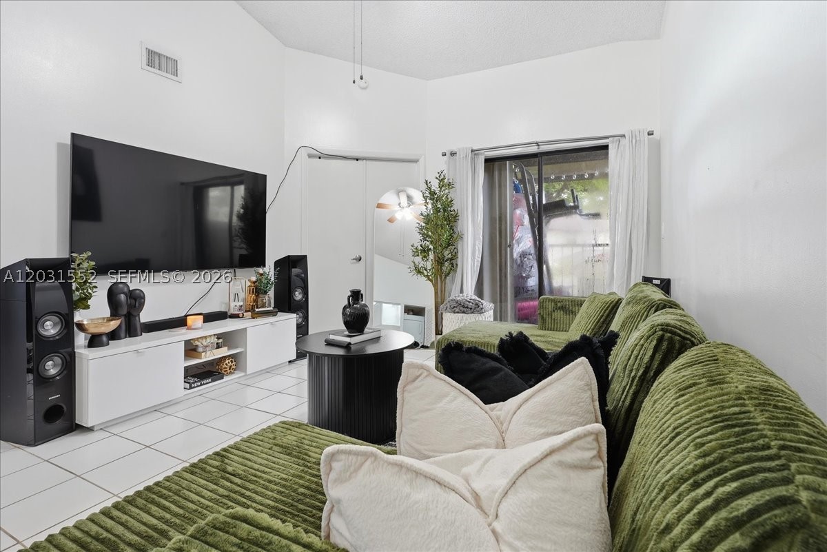 ESPRIT CONDO - Residential