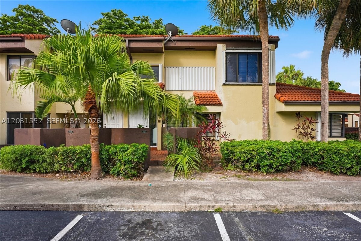 Beautiful condo in the sought after community of Esprit. Centrally located in Kendall near every thing for your active lifestyle. Kitchen renovated in the last few years and other updates thru out. The unit is on the second floor offering privacy and plenty of light . Enjoy coffee at your private balcony or a stroll on the ample community grounds. Comfort meets value !! This unit comes with washer / dryer as well as all kitchen appliances. Don't delay , call today and schedule your tour.