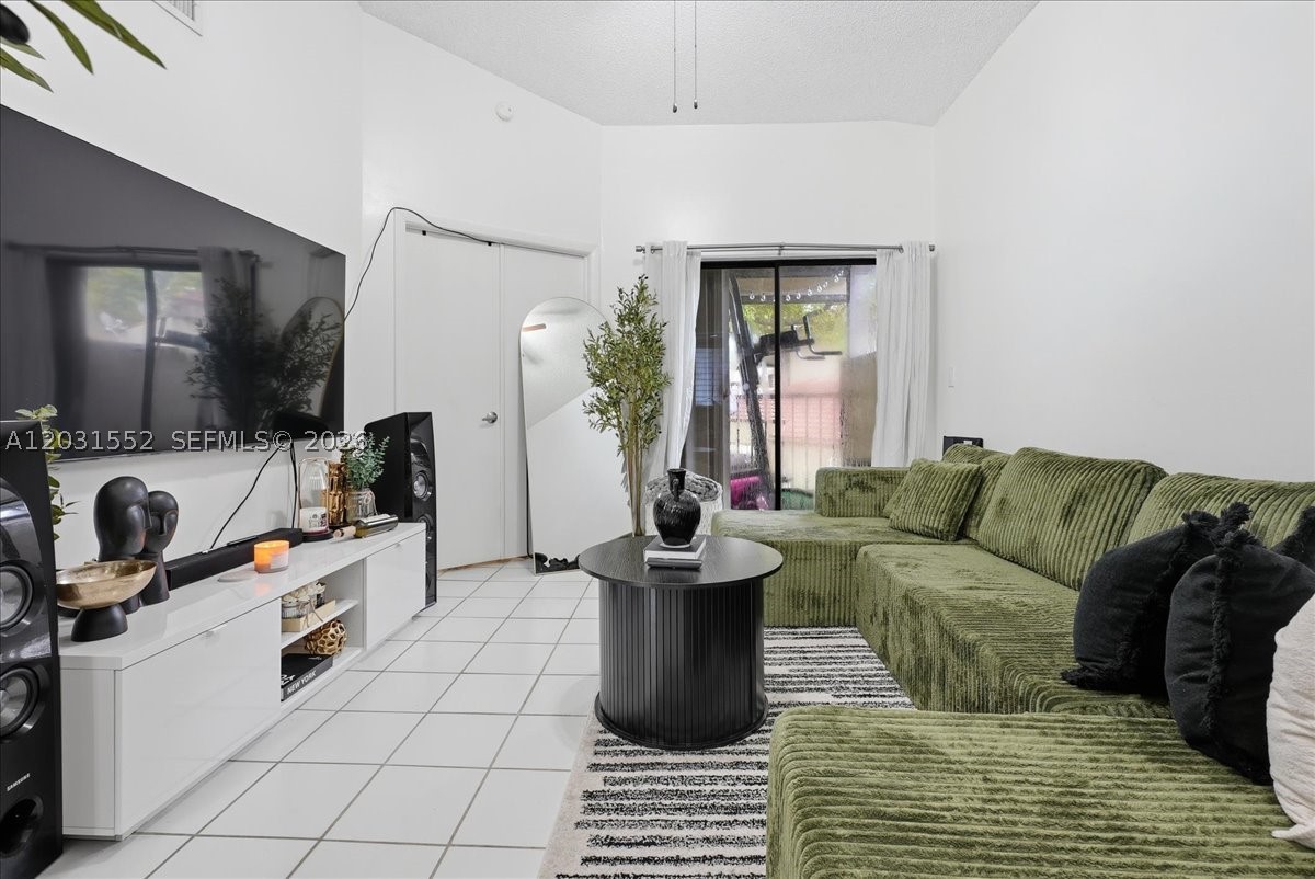 ESPRIT CONDO - Residential