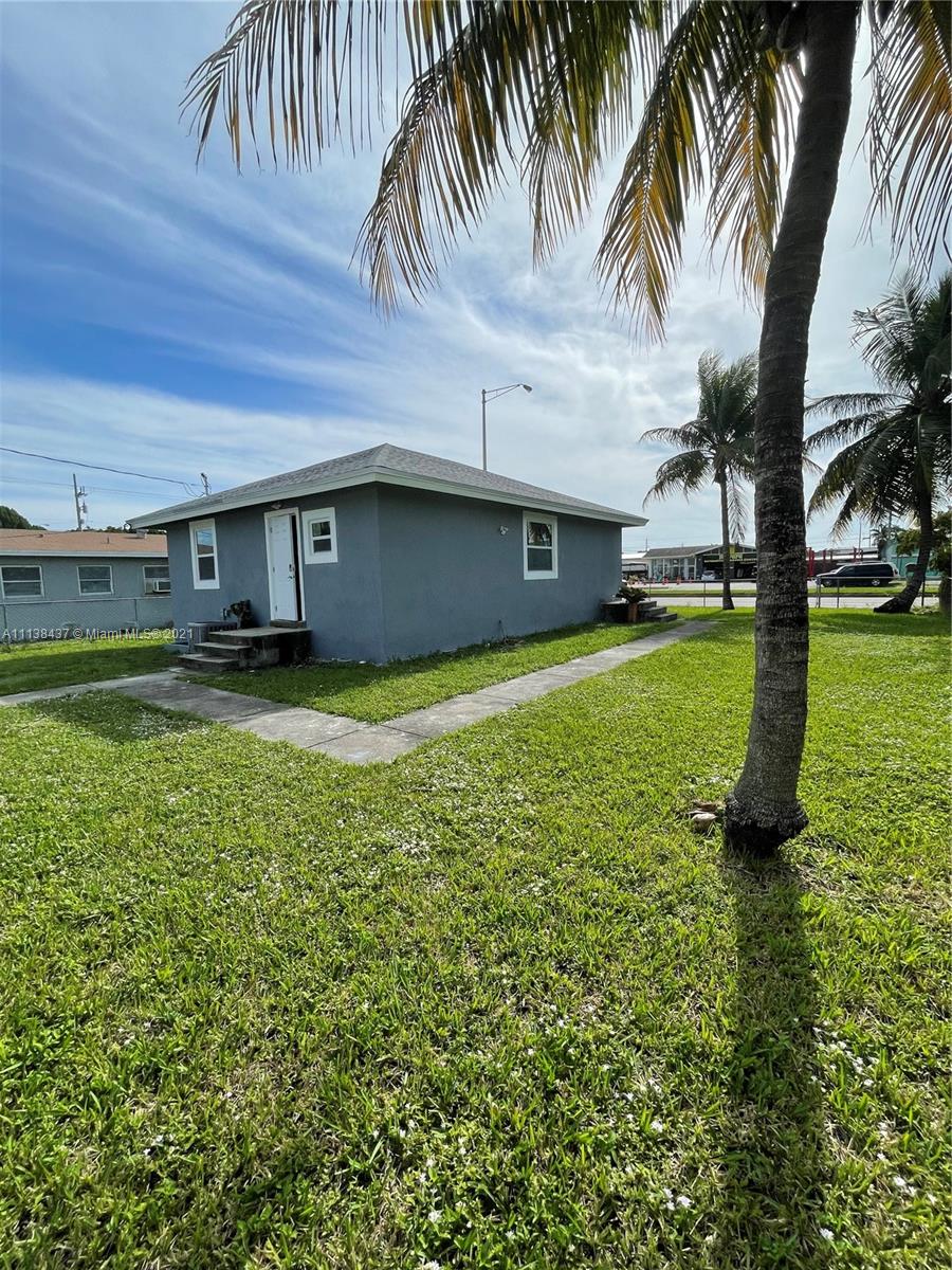 NORTH HOLLYWOOD - Residential Lease
