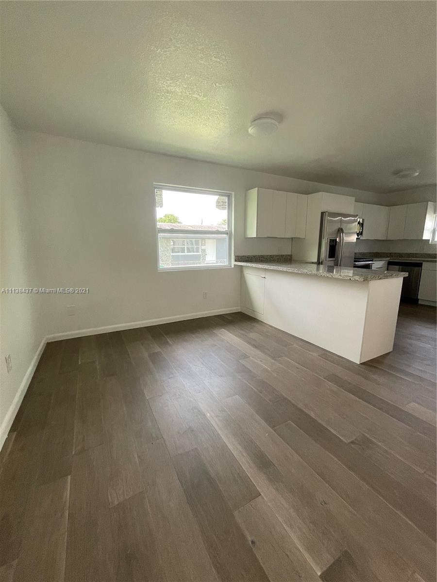 NORTH HOLLYWOOD - Residential Lease