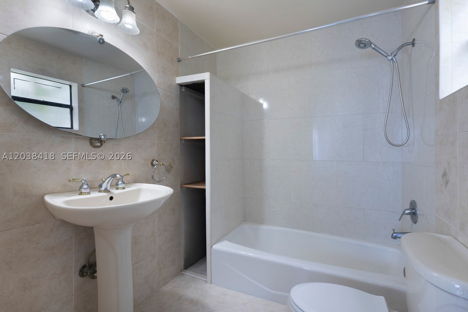 MILLER VILLAS CONDO - Residential