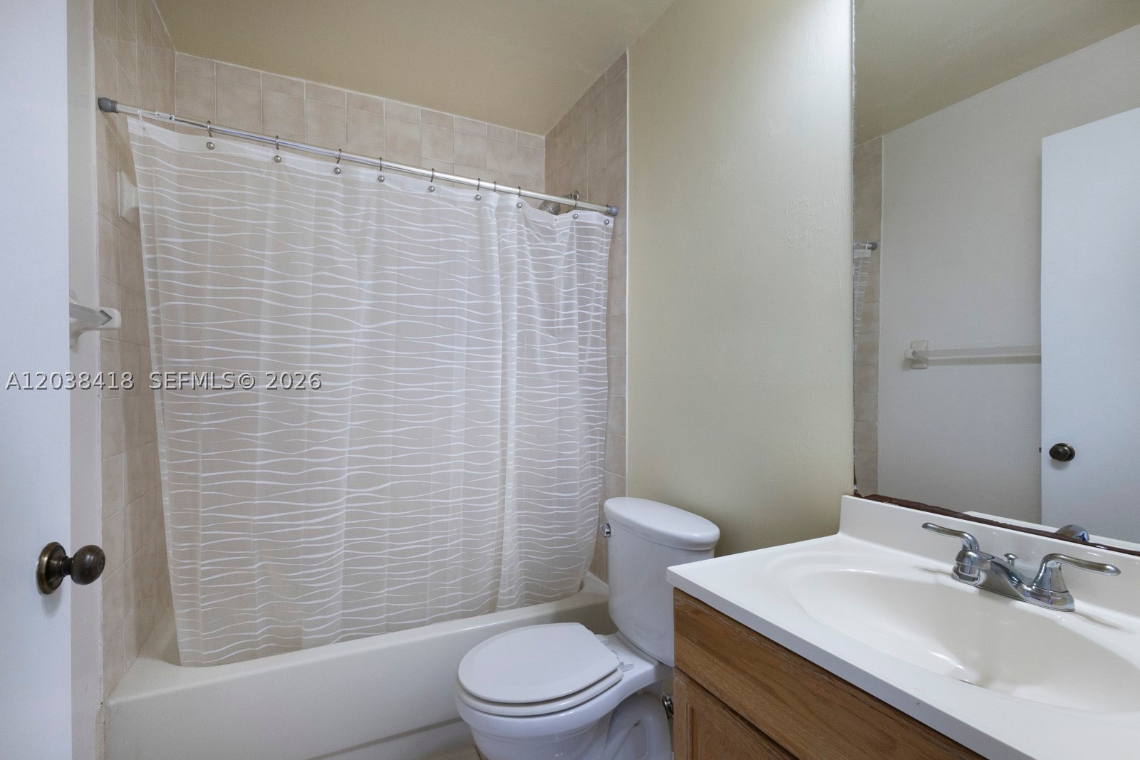 MILLER VILLAS CONDO - Residential