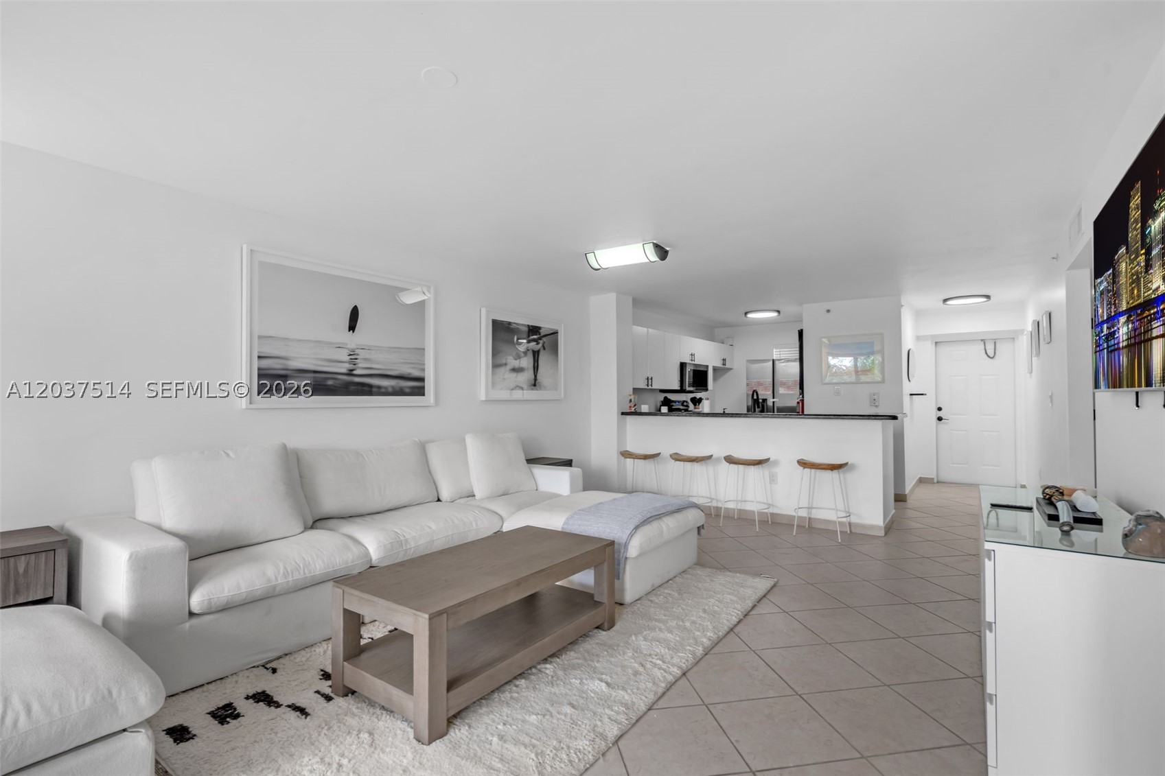 THE SAILS CONDO - Residential Lease