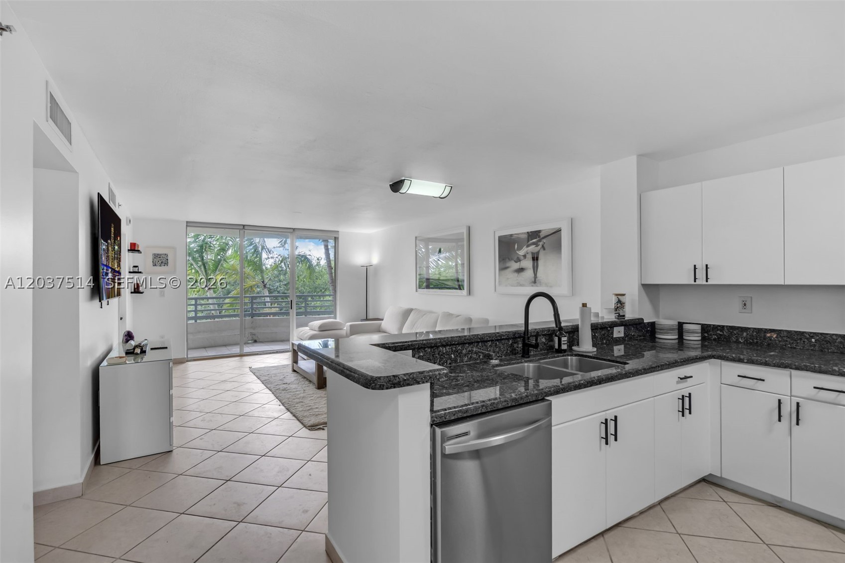 THE SAILS CONDO - Residential Lease