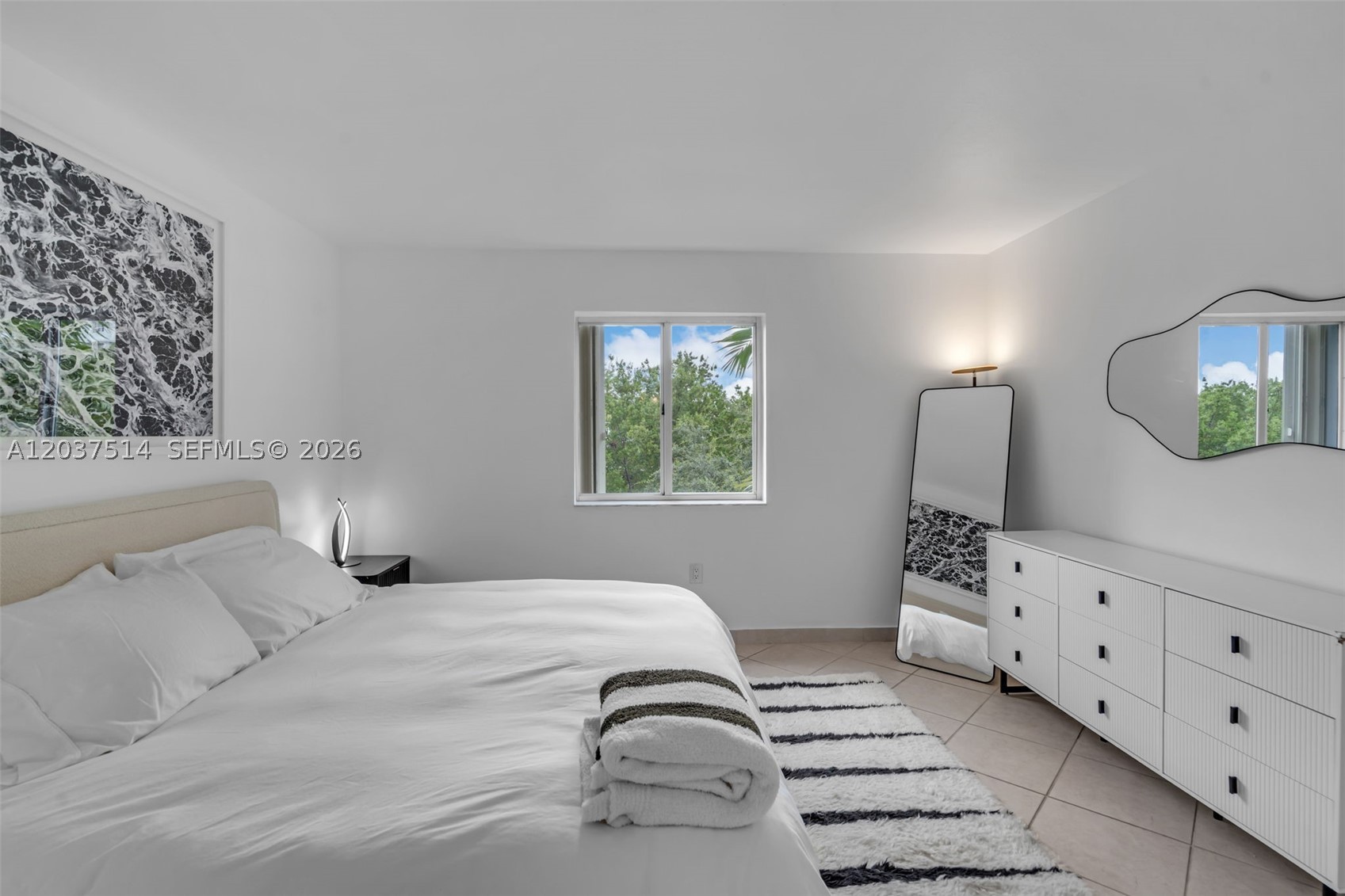 THE SAILS CONDO - Residential Lease