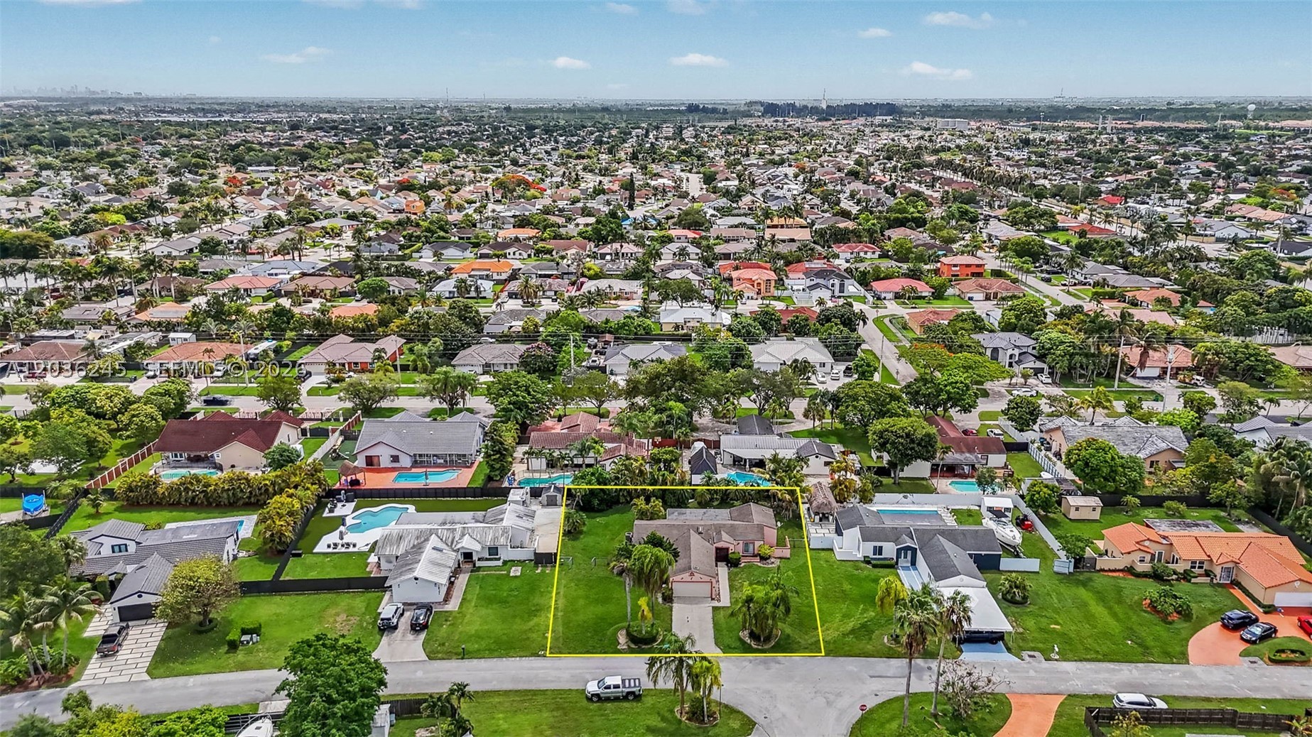 KINGS GRANT EAST - Residential