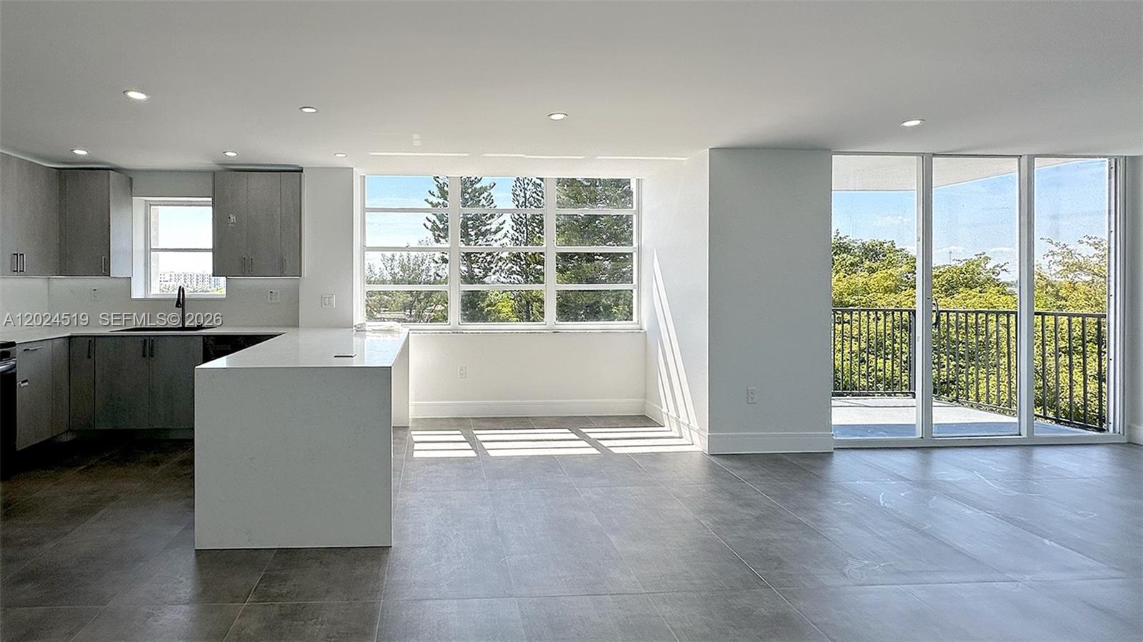 COMMODORE PLAZA CONDO - Residential Lease