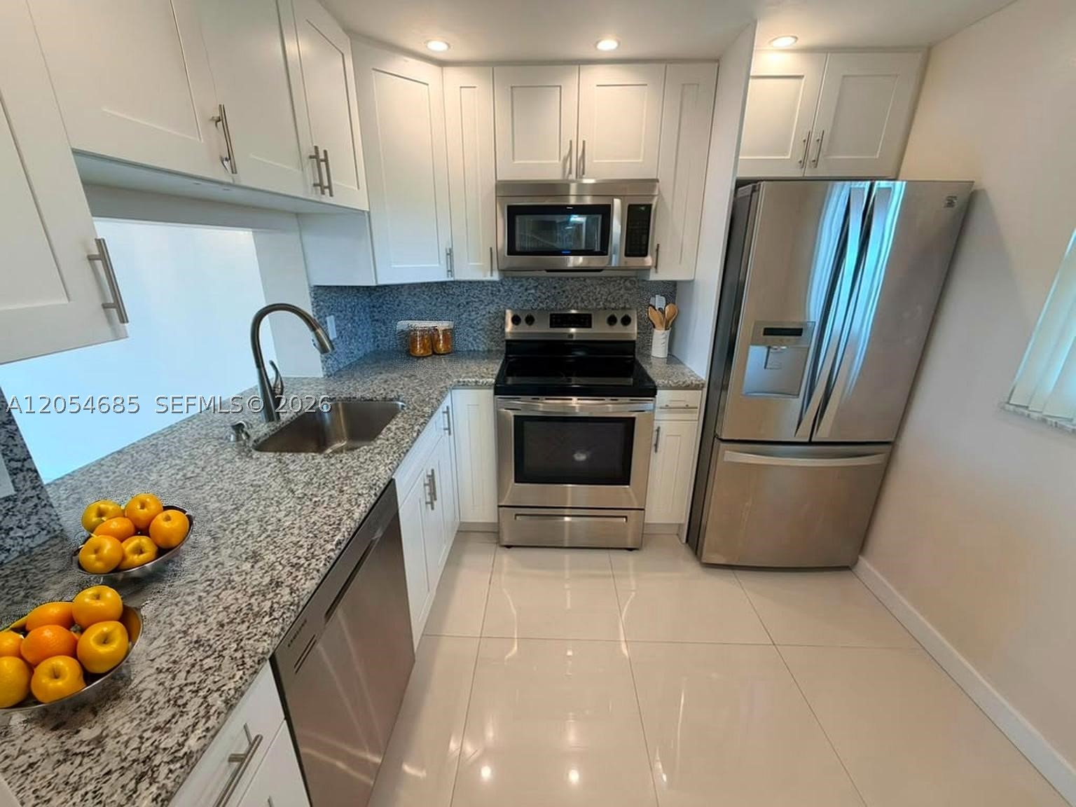 POINCIANA 4 OF PINE ISLAN - Residential Lease