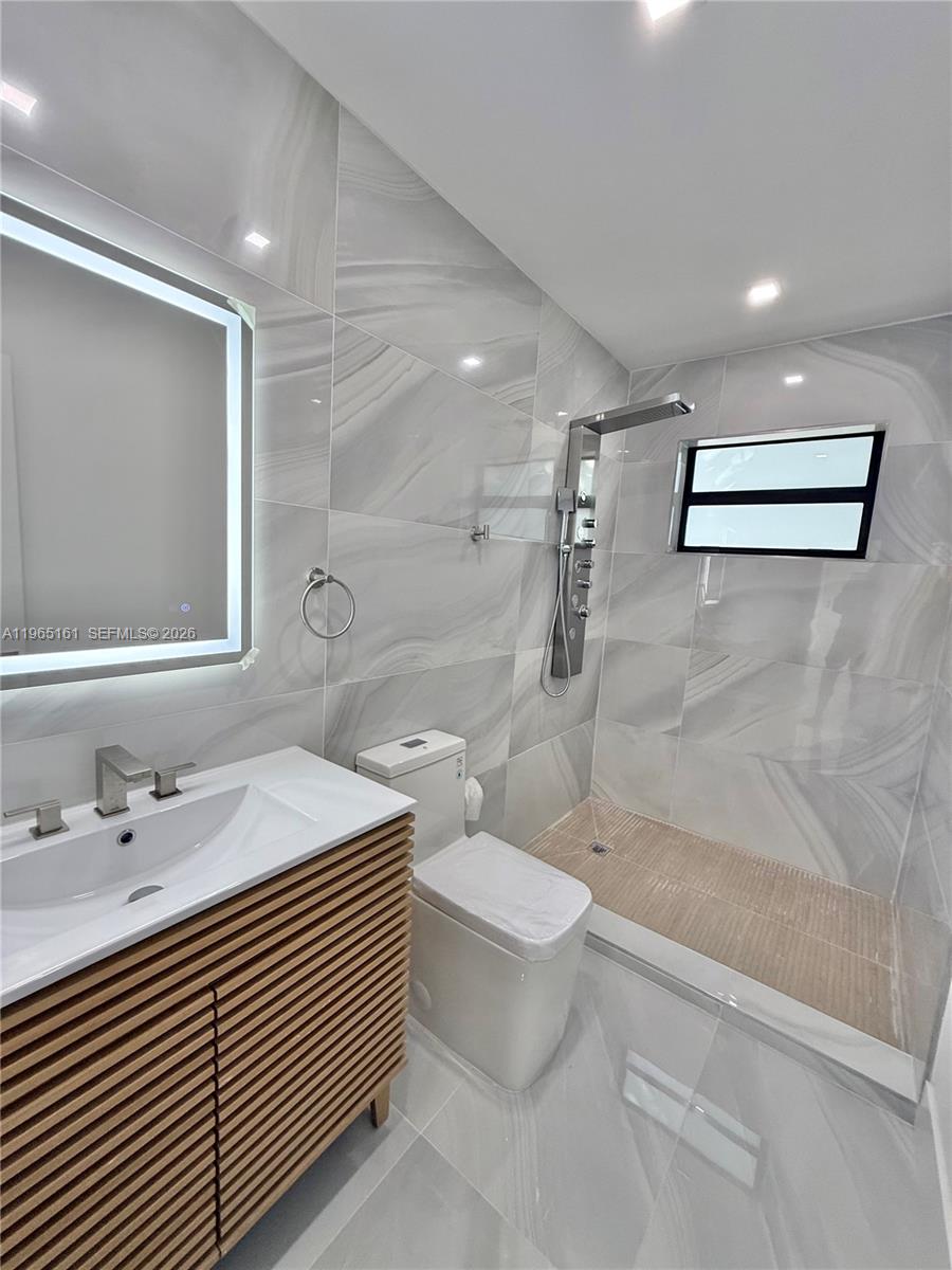 BREEZESWEPT ESTATES 1ST A - Residential