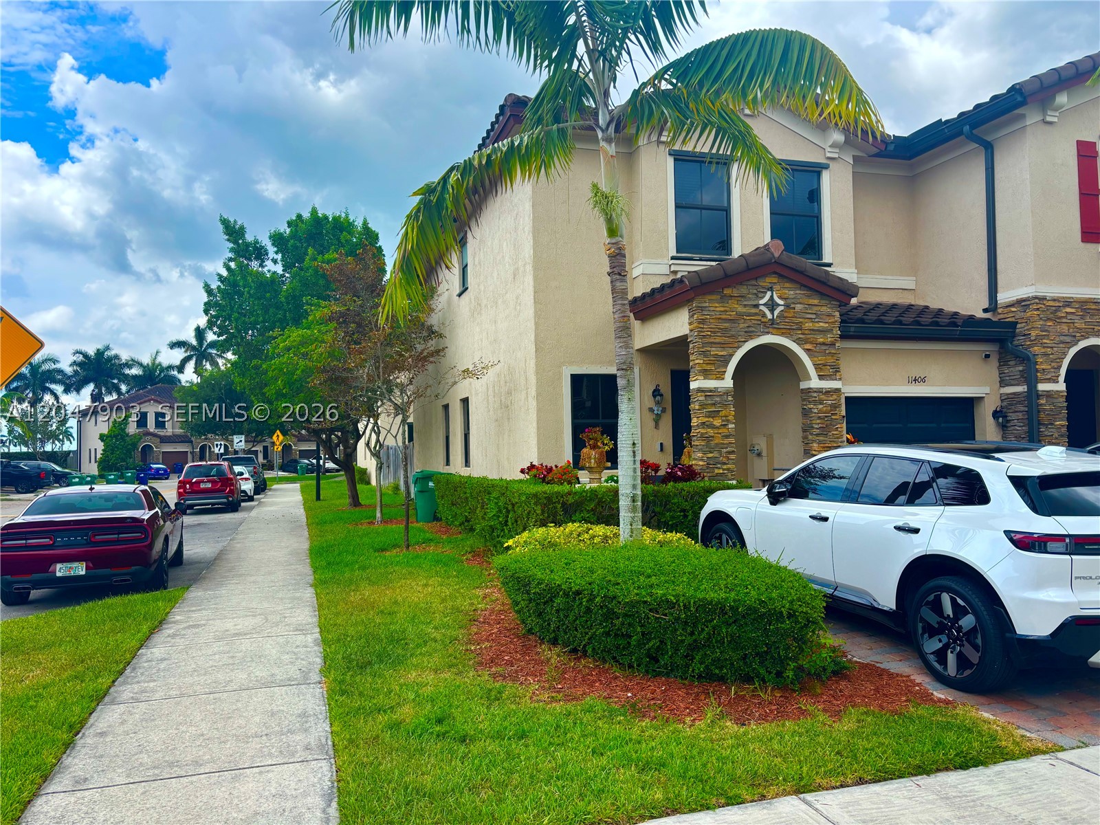 COCO PALM ESTATES - Residential