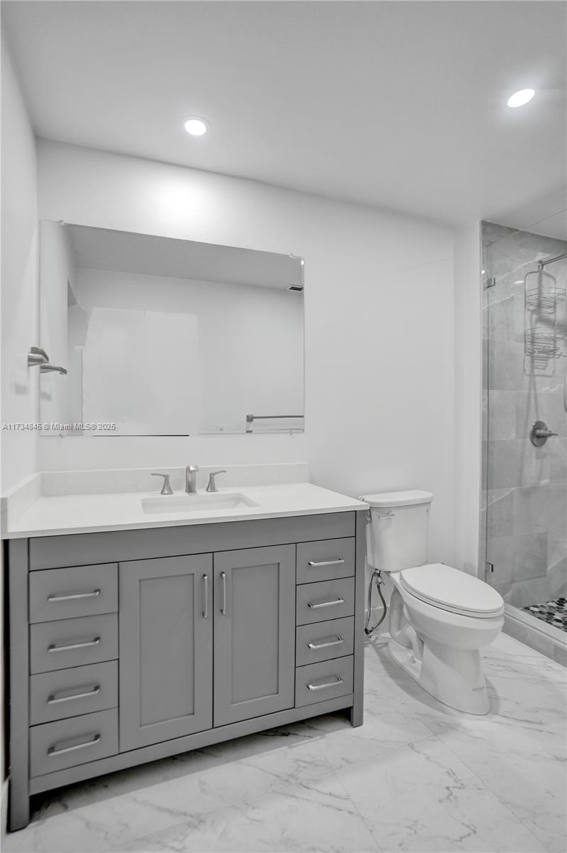 WAVERLY HUNDRED - Residential Lease