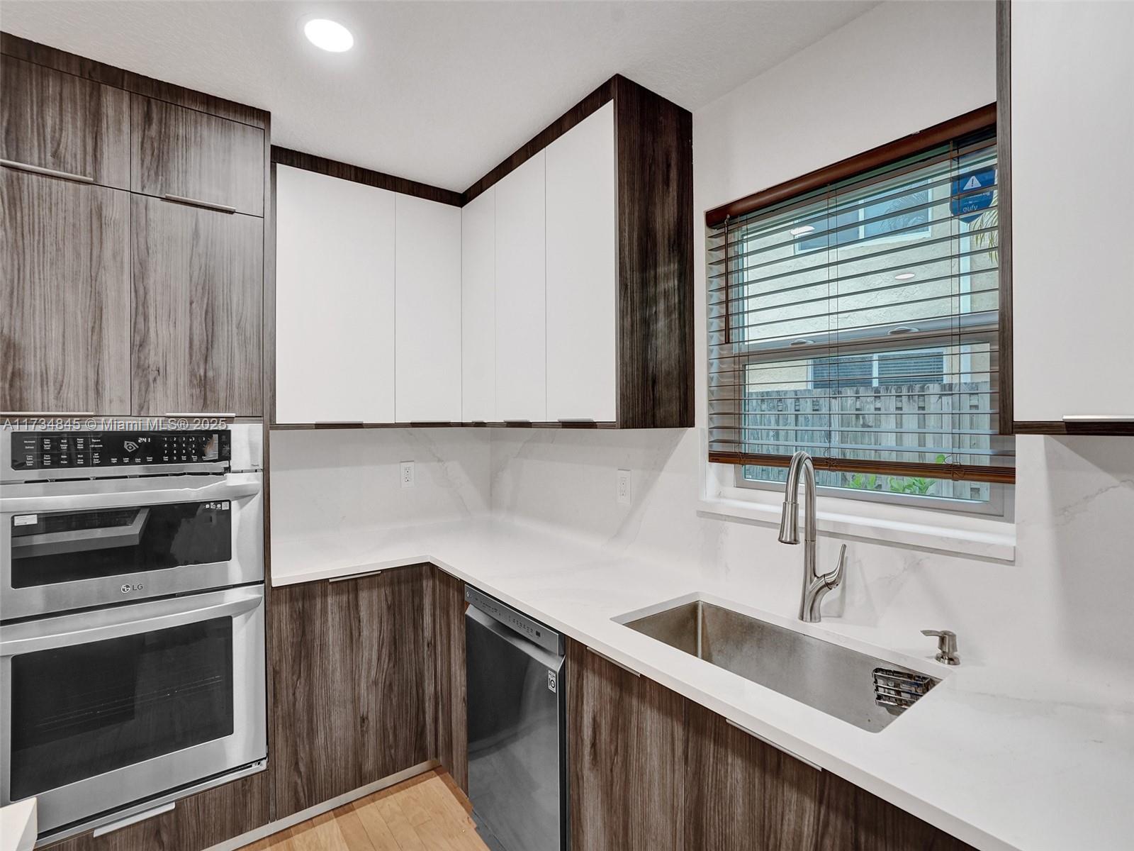 WAVERLY HUNDRED - Residential Lease