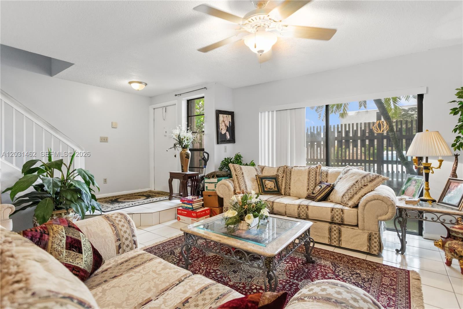 PEMBROKE LAKES SECTION SE - Residential
