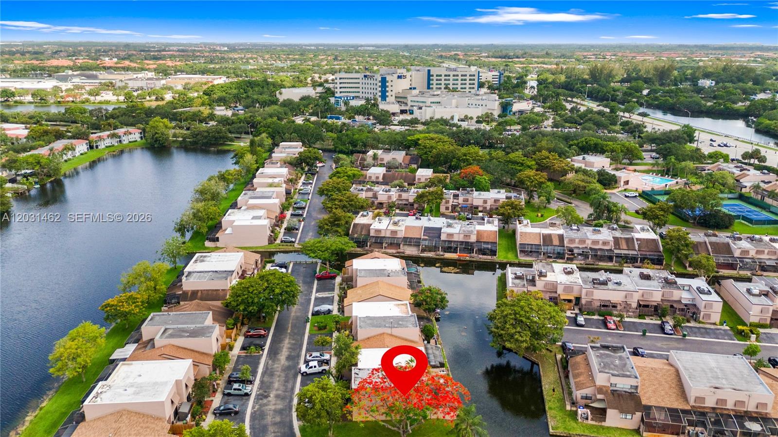 PEMBROKE LAKES SECTION SE - Residential