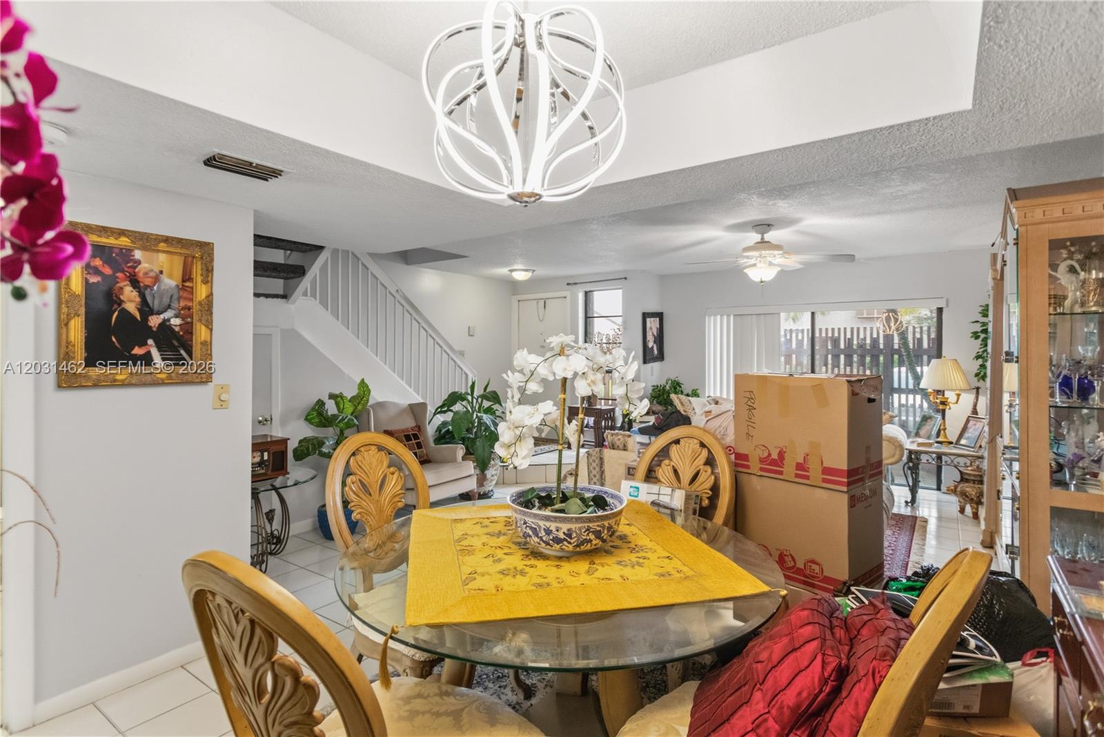 PEMBROKE LAKES SECTION SE - Residential