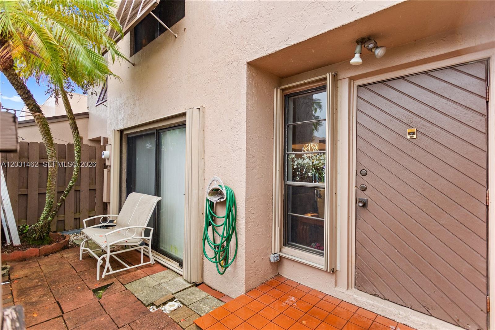 PEMBROKE LAKES SECTION SE - Residential