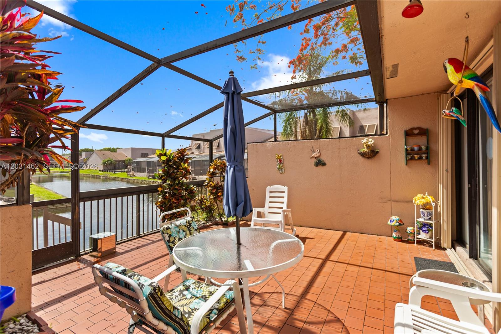 PEMBROKE LAKES SECTION SE - Residential