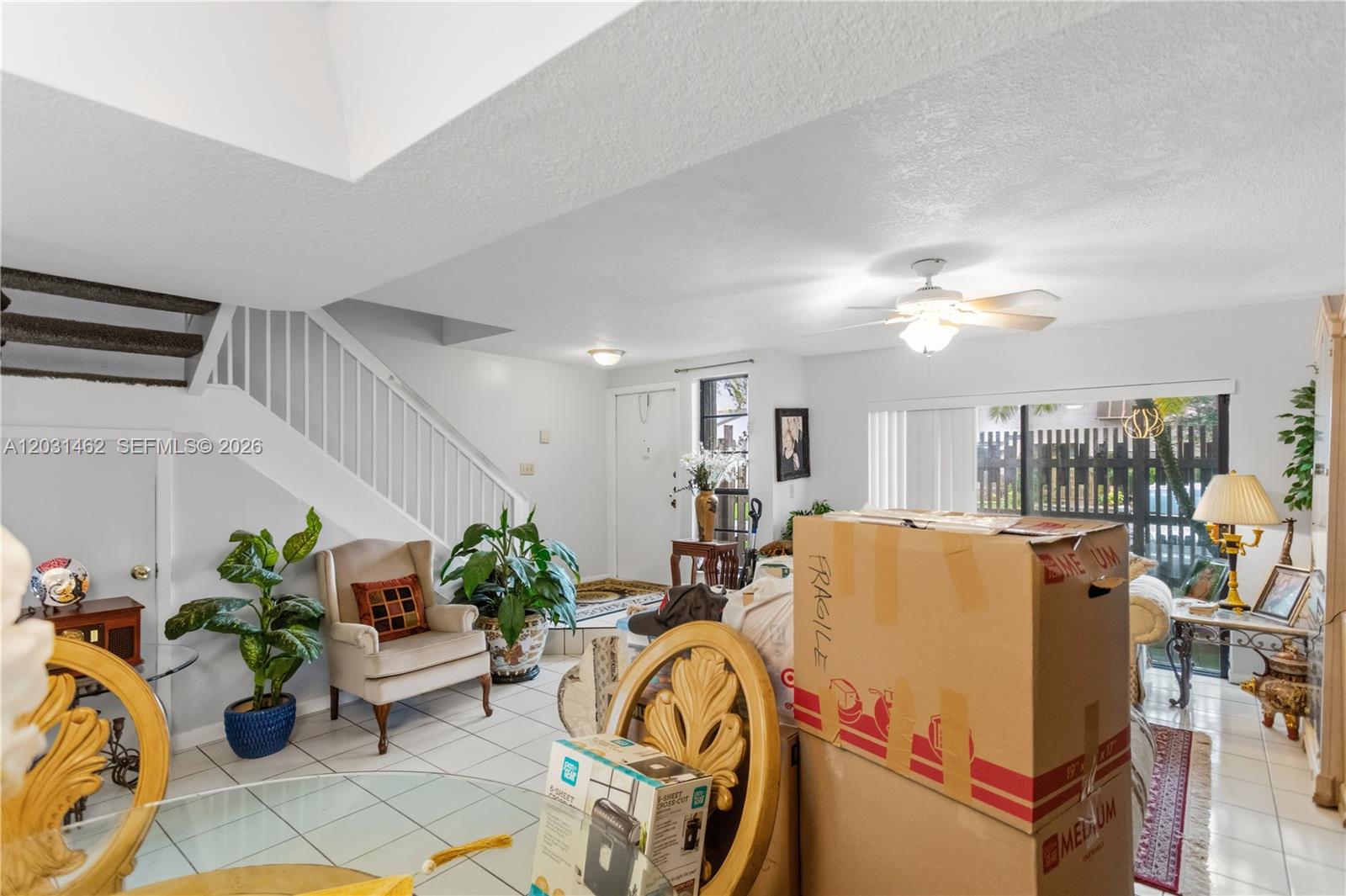 PEMBROKE LAKES SECTION SE - Residential
