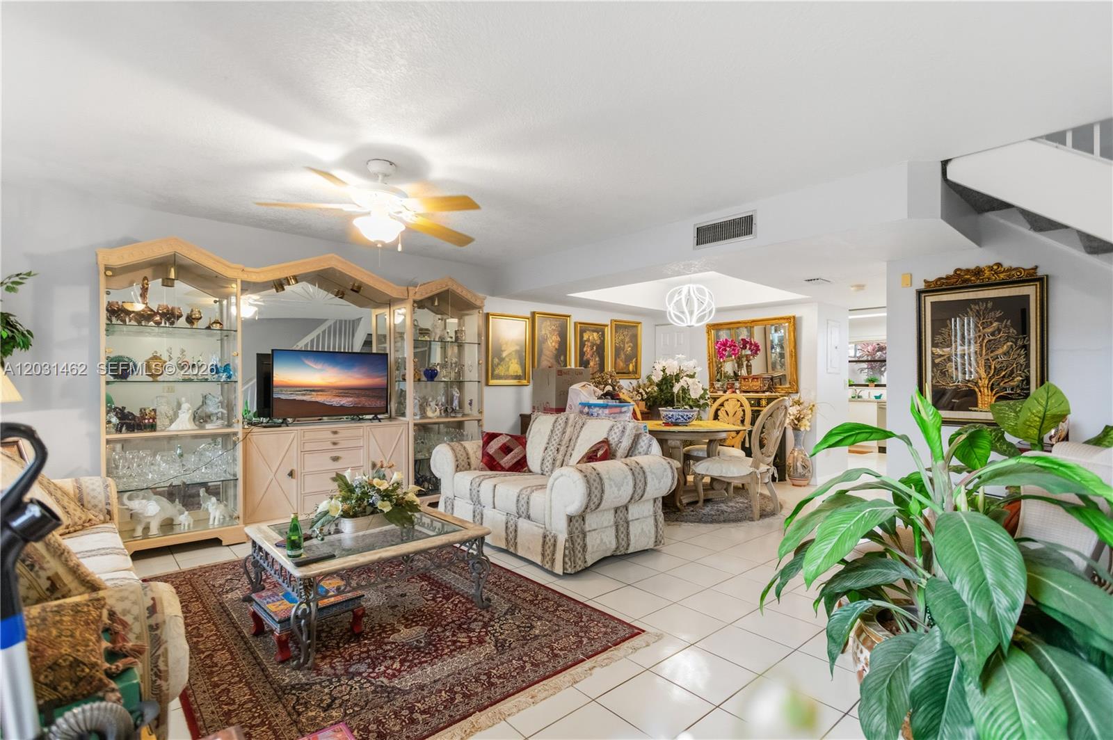 PEMBROKE LAKES SECTION SE - Residential