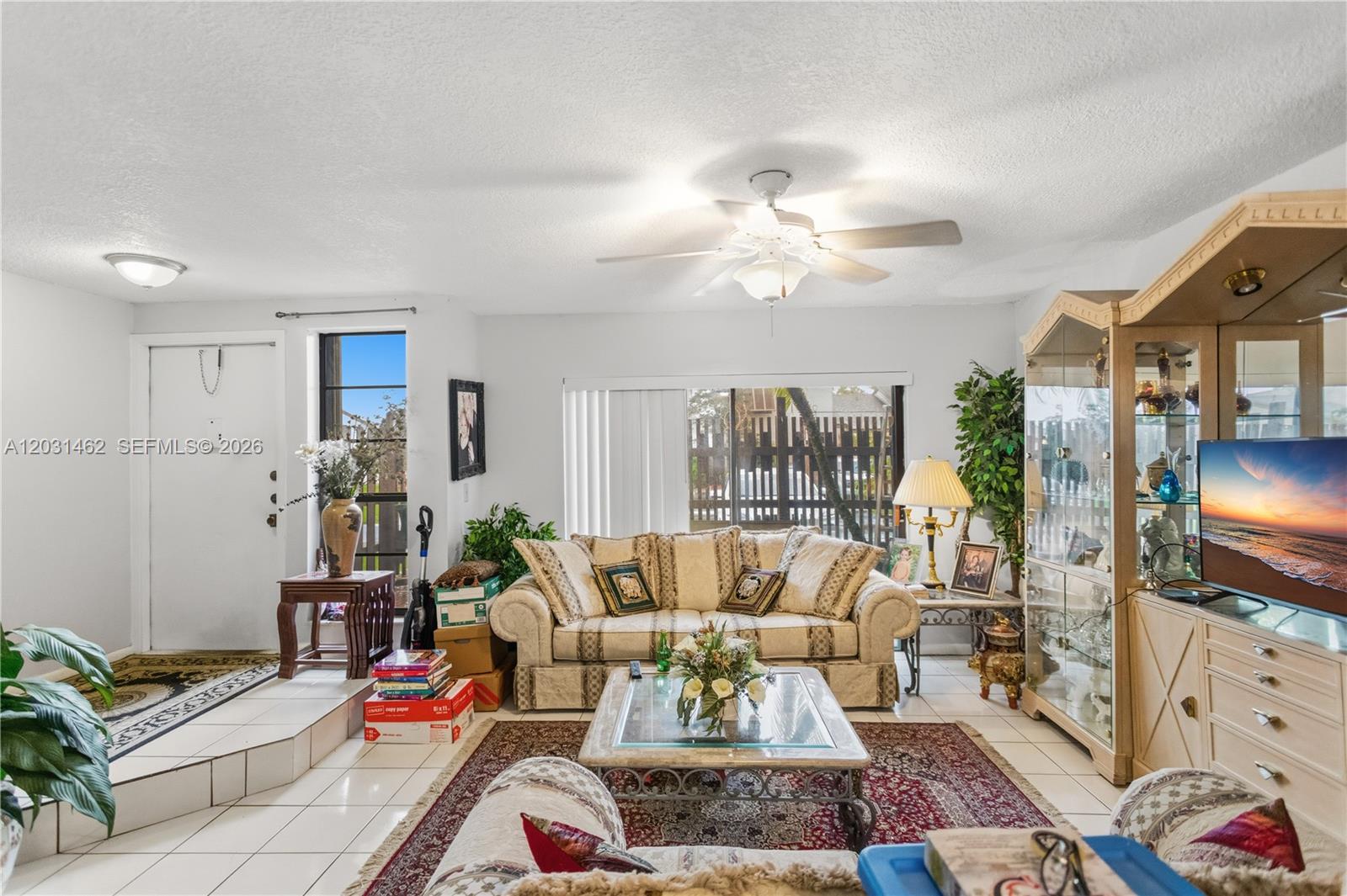 PEMBROKE LAKES SECTION SE - Residential
