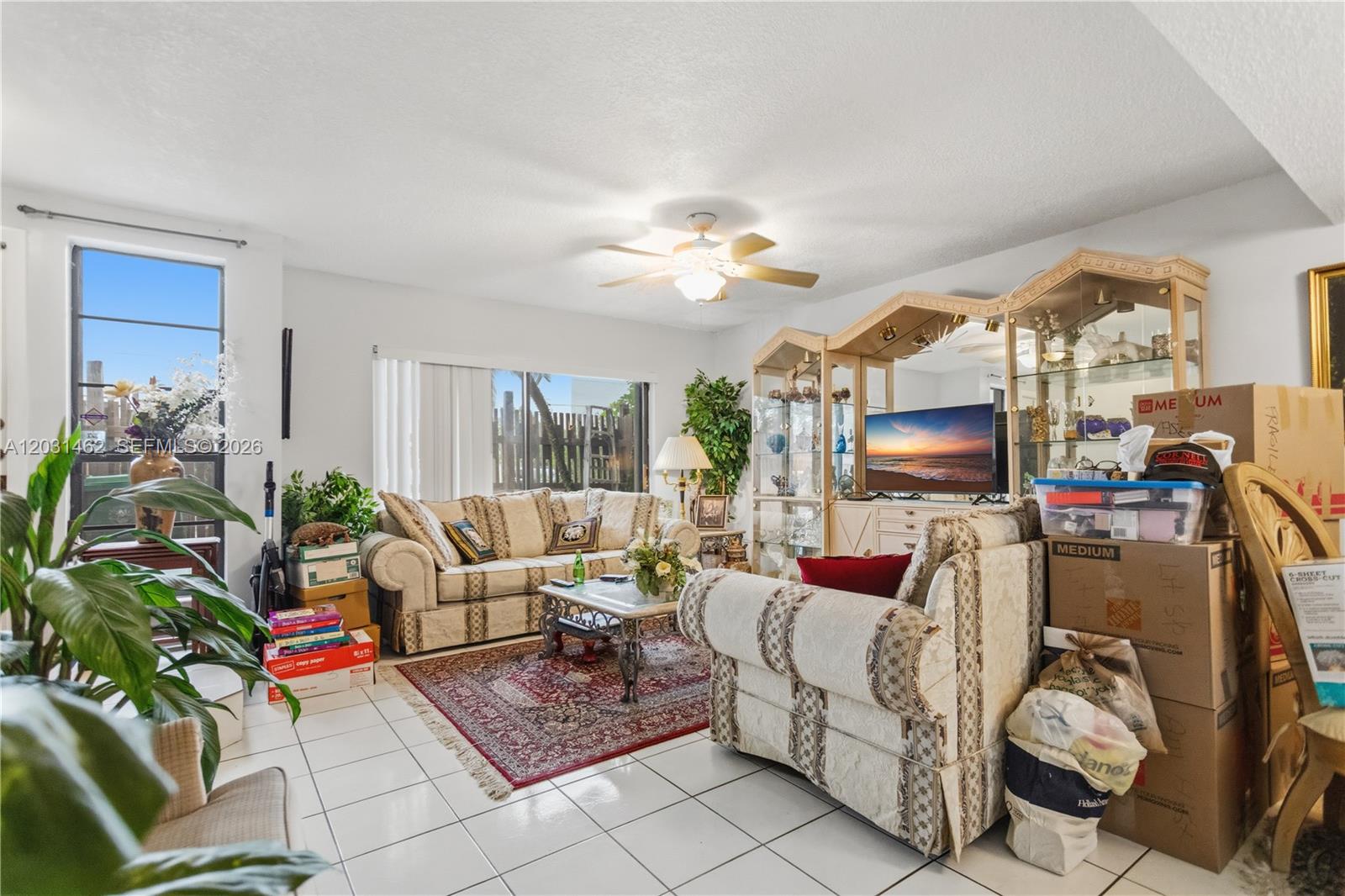 PEMBROKE LAKES SECTION SE - Residential