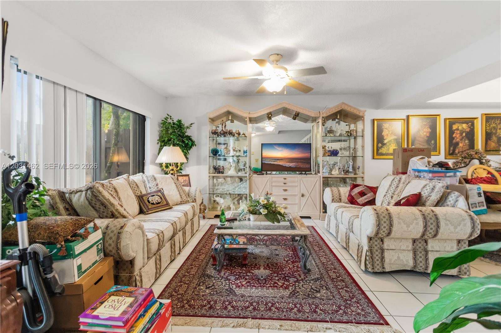 PEMBROKE LAKES SECTION SE - Residential