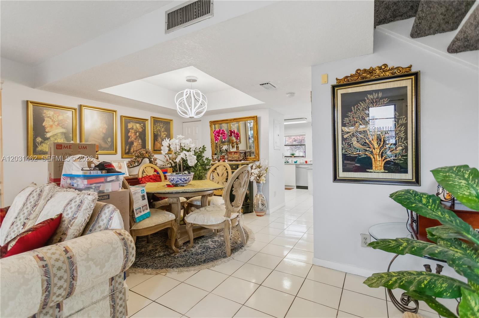 PEMBROKE LAKES SECTION SE - Residential