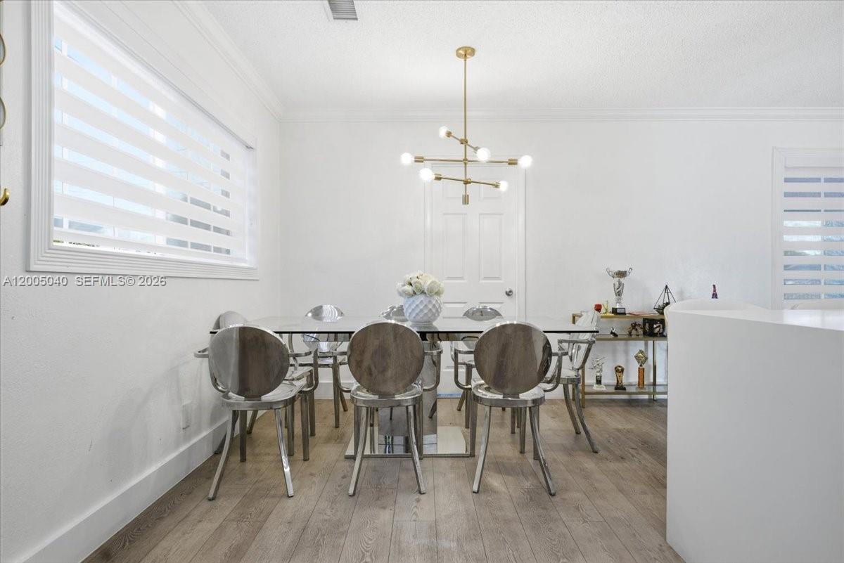 HALLANDALE - Residential