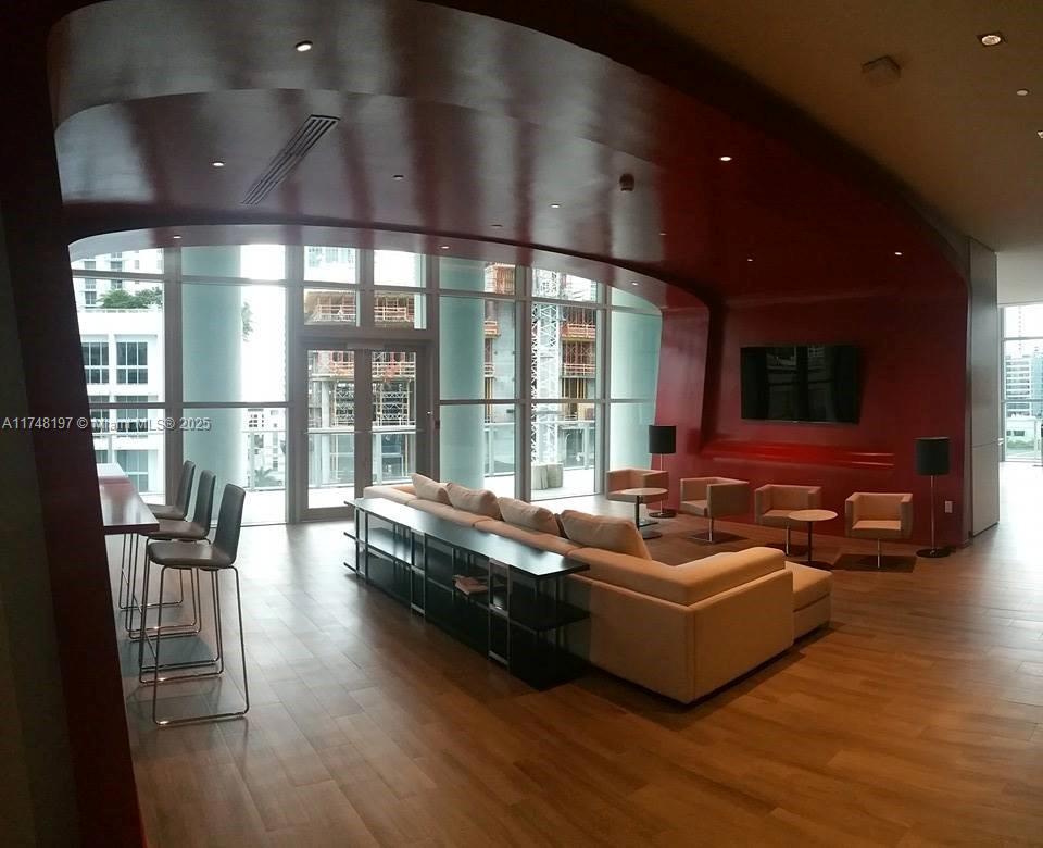 1100 MILLECENTO RESIDENCE - Residential Lease
