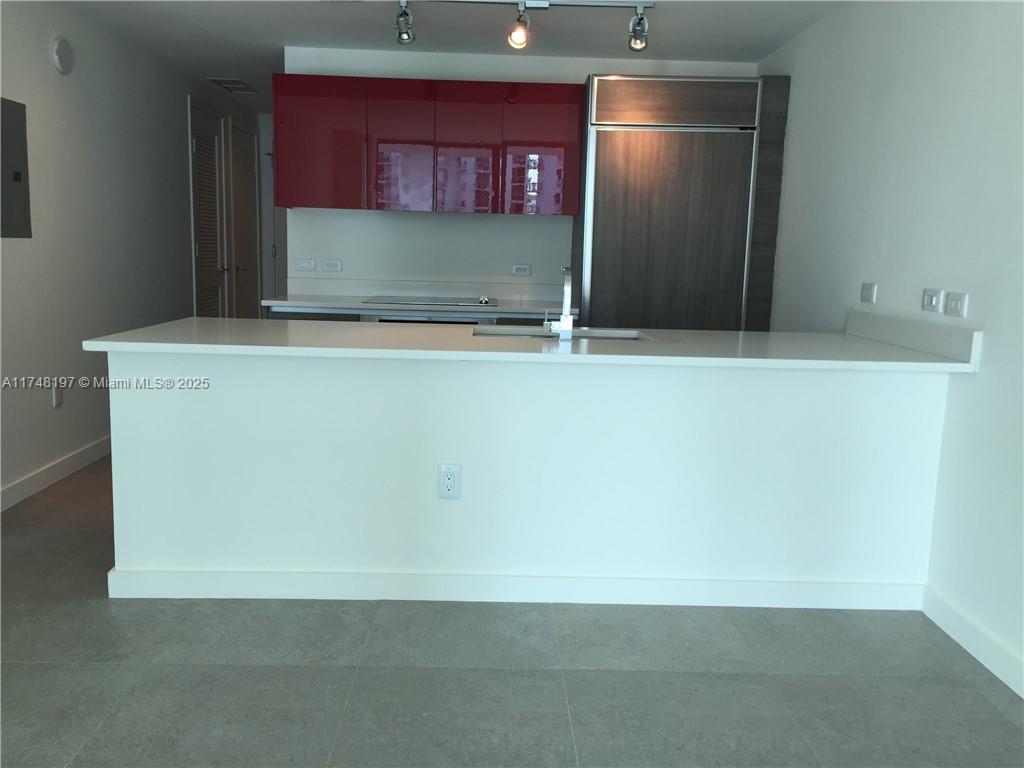 1100 MILLECENTO RESIDENCE - Residential Lease