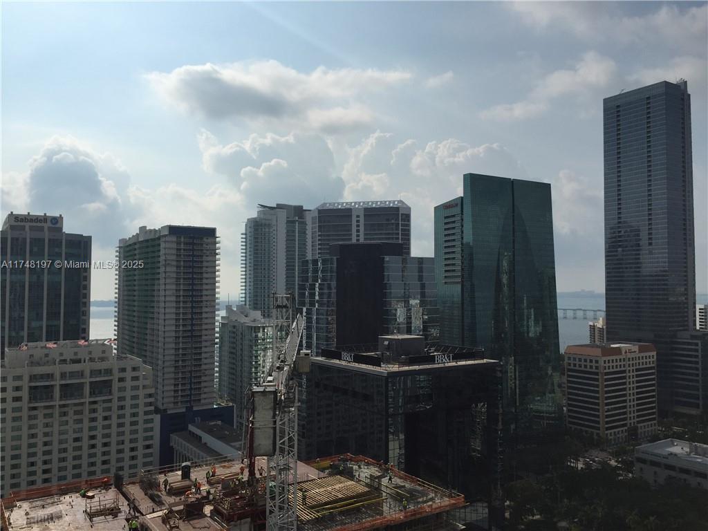 1100 MILLECENTO RESIDENCE - Residential Lease