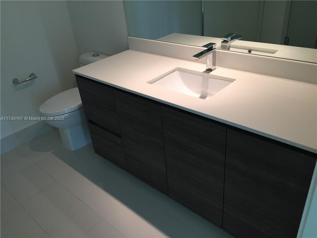 1100 MILLECENTO RESIDENCE - Residential Lease
