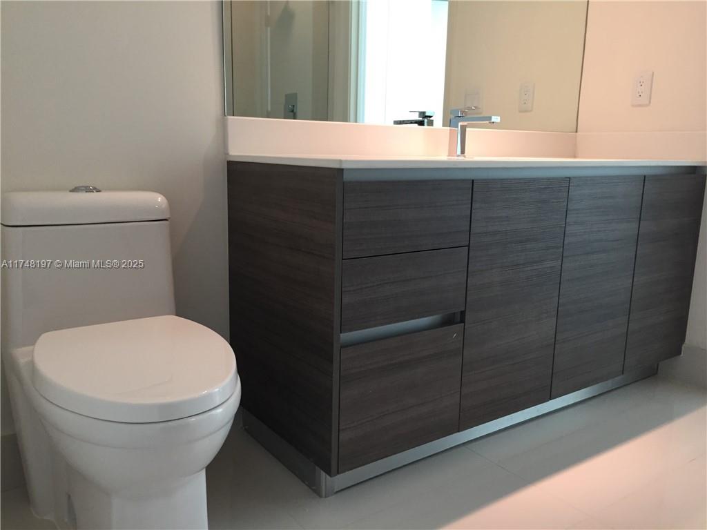 1100 MILLECENTO RESIDENCE - Residential Lease