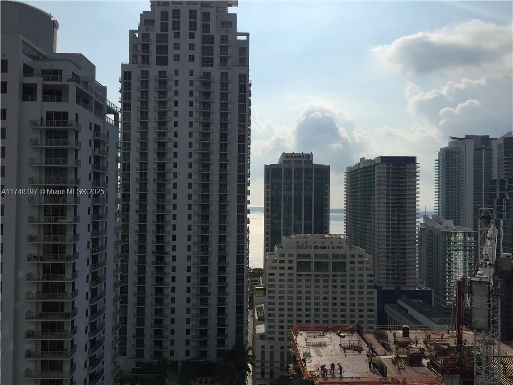 1100 MILLECENTO RESIDENCE - Residential Lease