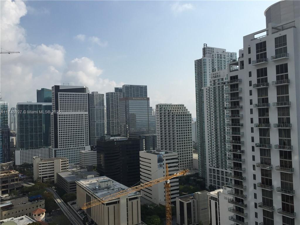 1100 MILLECENTO RESIDENCE - Residential Lease