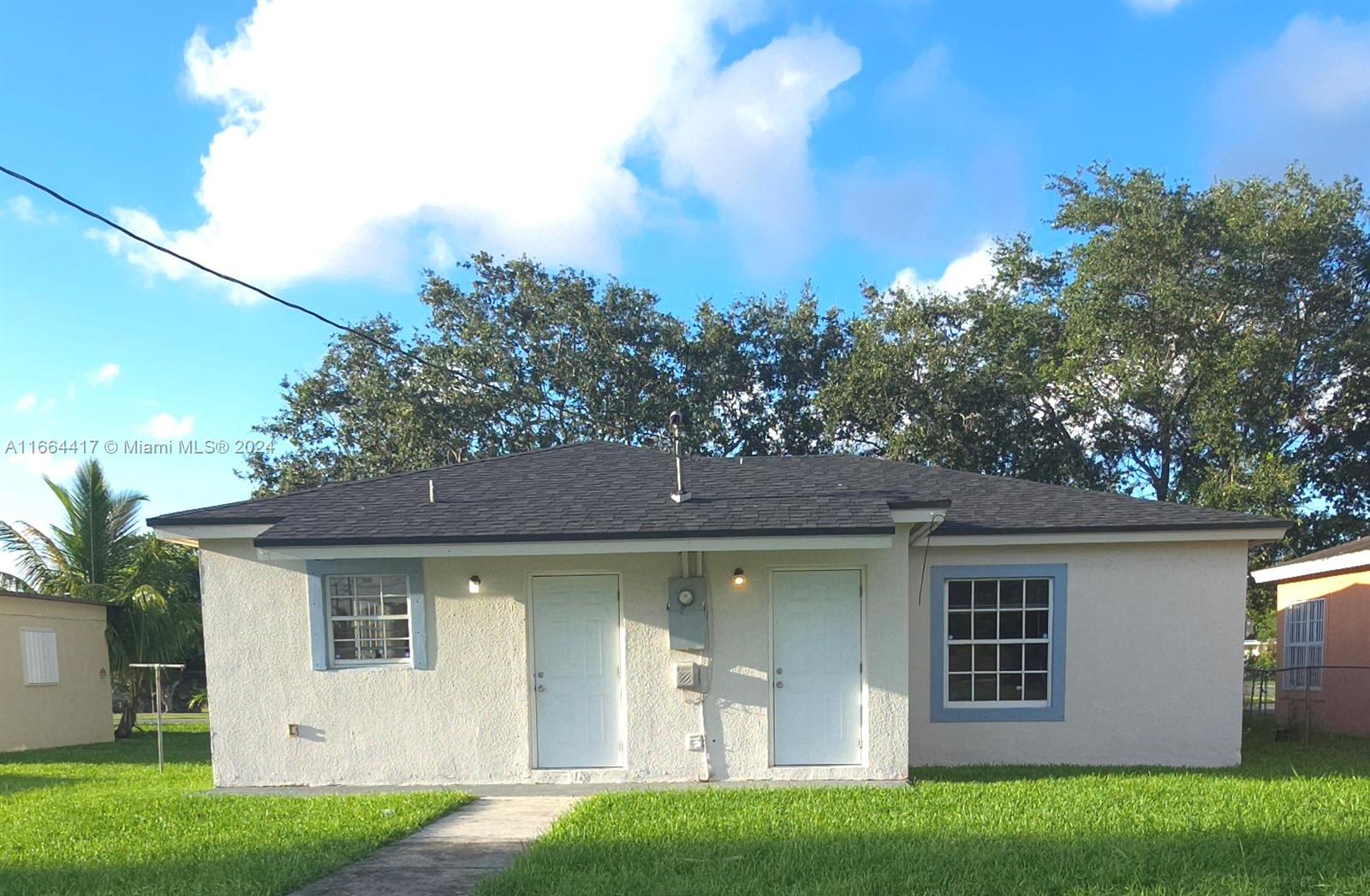 CENTRAL COMML HOMESTEAD - Residential Lease