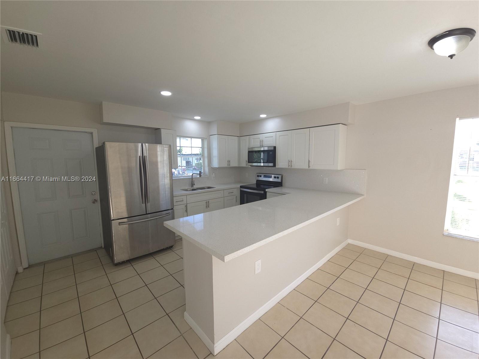 CENTRAL COMML HOMESTEAD - Residential Lease