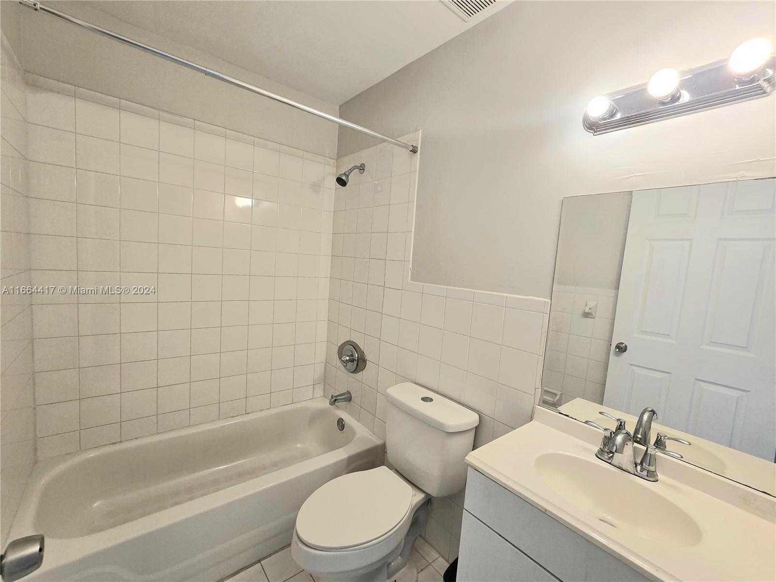 CENTRAL COMML HOMESTEAD - Residential Lease